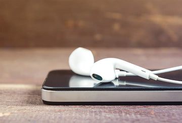 Wire Earbuds with Lightning Connector